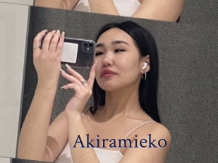 Akiramieko