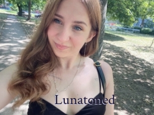Lunatoned