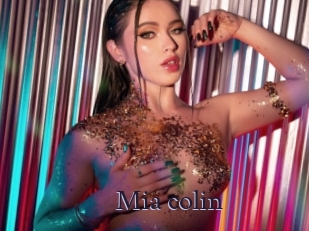 Mia_colin